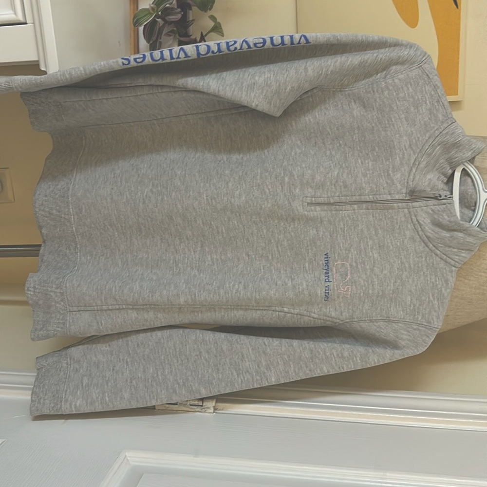 Vineyard vines